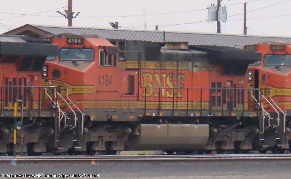 BNSF 4184